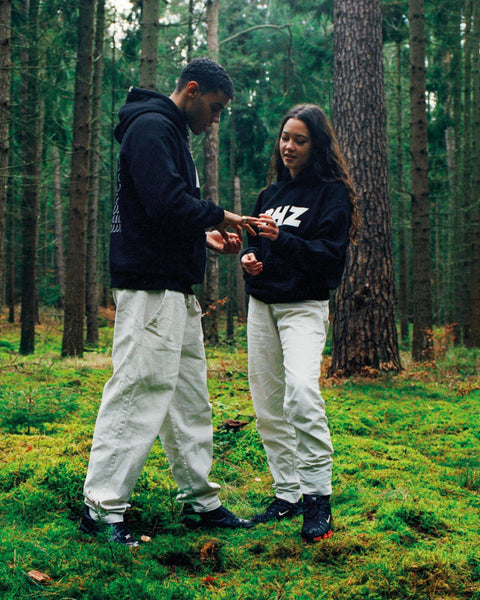 Lade das Bild in den Galerie-Viewer, Classic.02 - Hoodie Black