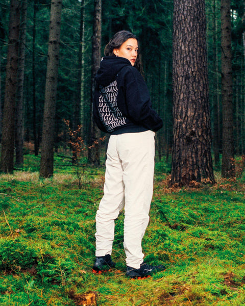 Lade das Bild in den Galerie-Viewer, Classic.02 - Hoodie Black