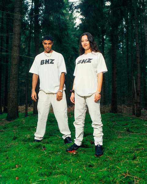 Lade das Bild in den Galerie-Viewer, Classic.02 - T-Shirt